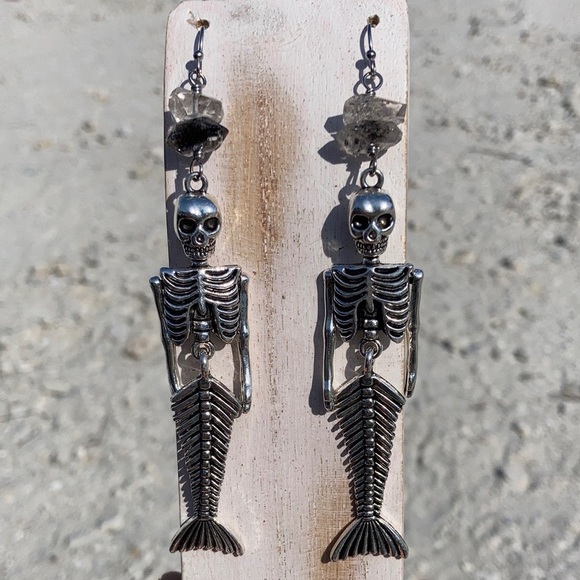 Herkimer diamond skeleton mermaid earrings - Picture 5 of 6